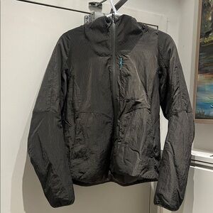 Lightweight Insulated Hiking Jacket 10